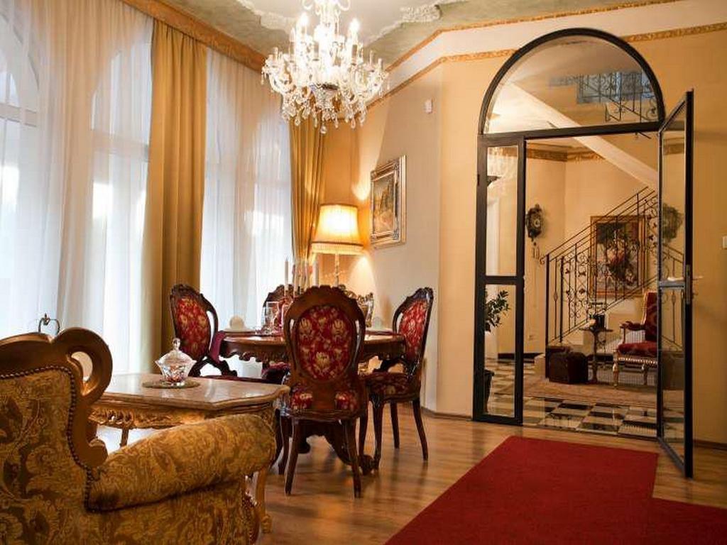 Vila Rococo Белград Екстериор снимка