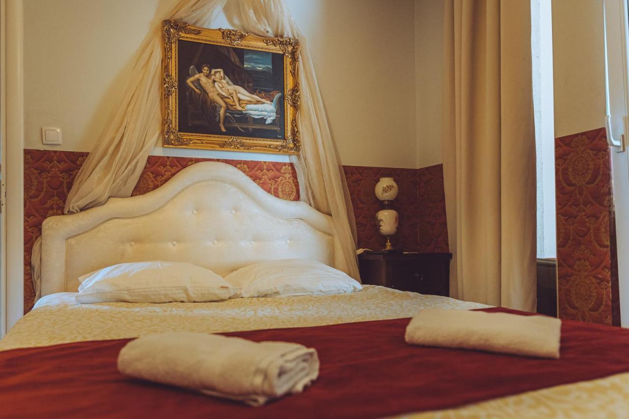Vila Rococo Белград Екстериор снимка