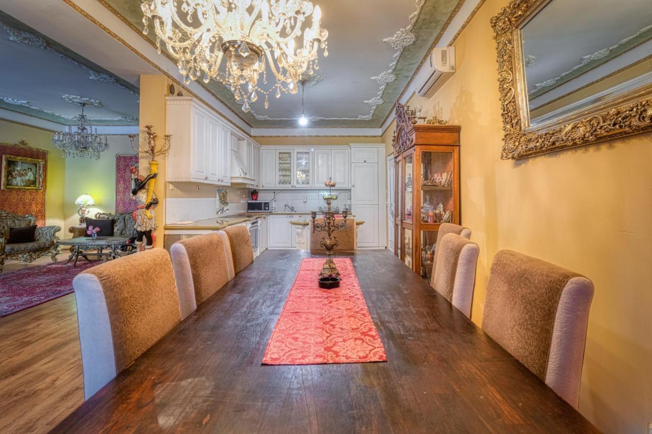 Vila Rococo Белград Екстериор снимка