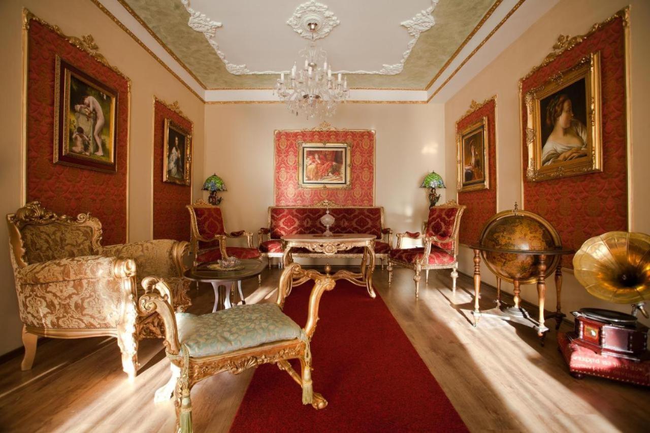 Vila Rococo Белград Екстериор снимка