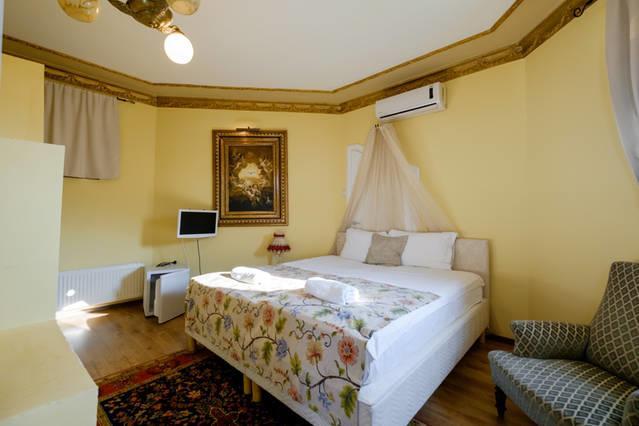 Vila Rococo Белград Екстериор снимка